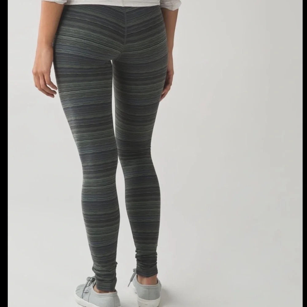 Lululemon Wunder Under green striped leggings